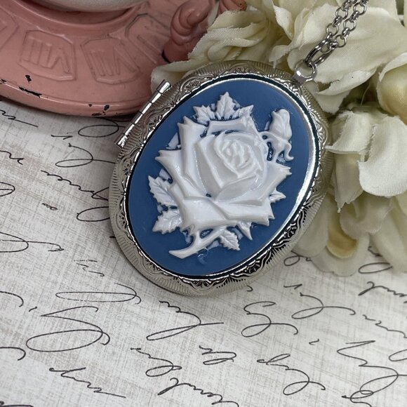 Silver Locket Setting Dusty Blue Teal Blue Rose Cameo White Mom Daughter Keepsak - Picture 1 of 13